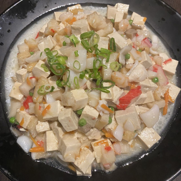 翠堂滑豆腐Tofu met zeevruchten op gestoomd eiwit