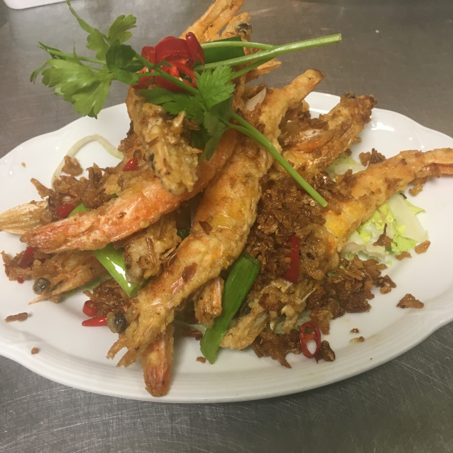 椒鹽大蝦Grote garnalen met jas in peper en zout met nasi