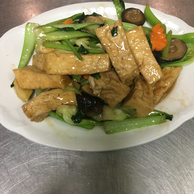 豆腐白菜Tofu met pak-choi met witte rijst