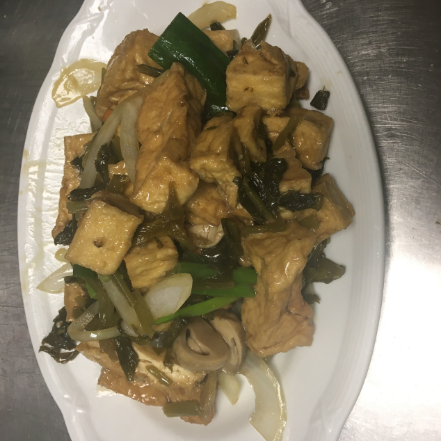 雪菜炒豆腐shue choi met tofu met witte rijst